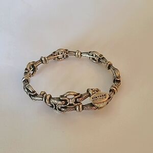 Alex and Ani honor wrap bracelet